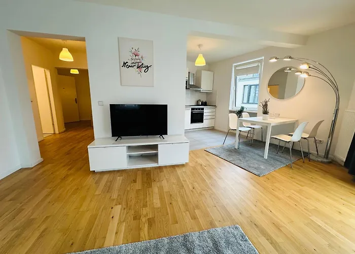 Urban Flats Apart-hotel 3*