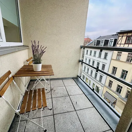 Aparthotel Urban Flats 3*
