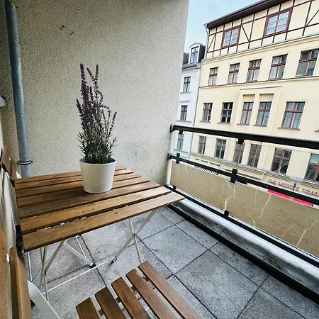 Ξενοδοχείο με διαμερίσματα Urban Flats 3*