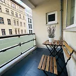 Urban Flats Aparthotel Berlin