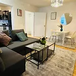 Aparthotel Urban Flats
