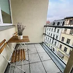 Aparthotel Urban Flats 3*