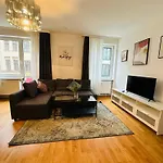 Urban Flats 3*