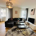 Aparthotel Urban Flats