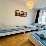 Urban Flats Aparthotel 3*