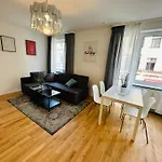 Urban Flats 3*