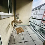 Urban Flats Aparthotel 3*