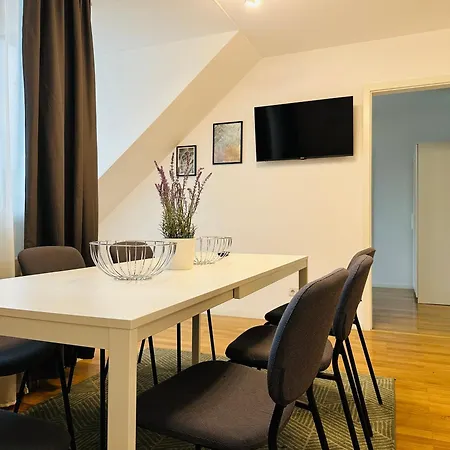 Urban Flats 3*