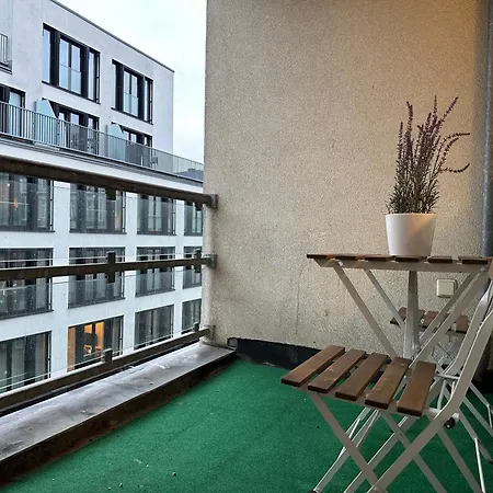 Urban Flats 3*