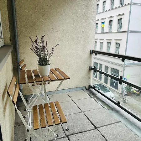 Urban Flats Aparthotel