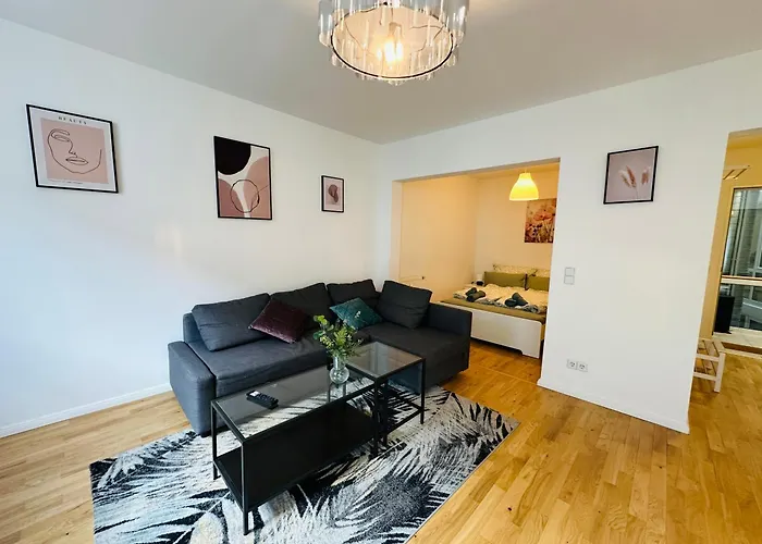 Urban Flats Aparthotel